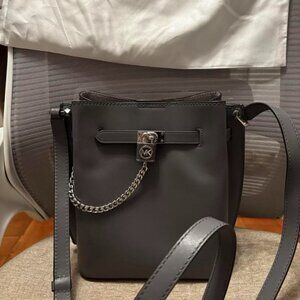 Michael Kors Hamilton Legacy Medium Leather Messenger Bag - GREY